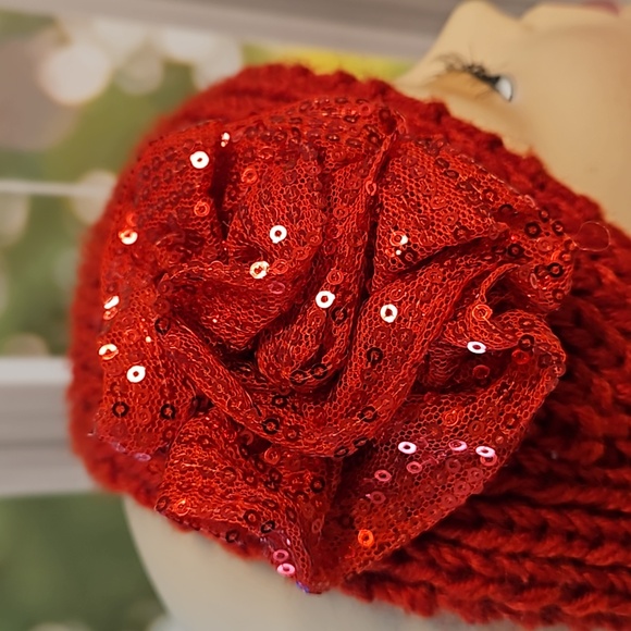 Red sequin bow detail on red knit headband wrap button detail festive holiday - Picture 3 of 7